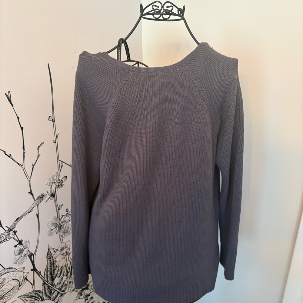 Athleta women’s ribbed knit v neck sweater - Picture 2 of 3